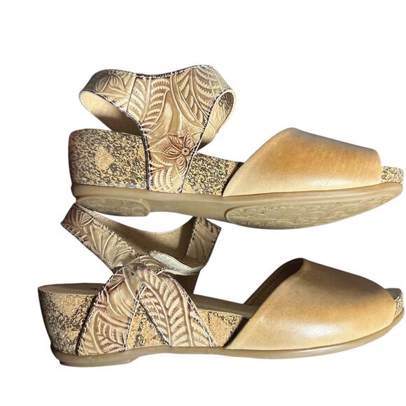 Spring Step L’Artiste Ceylan Embossed Leather Sandals Tan Beige EU 37 US 7 - Picture 9 of 10